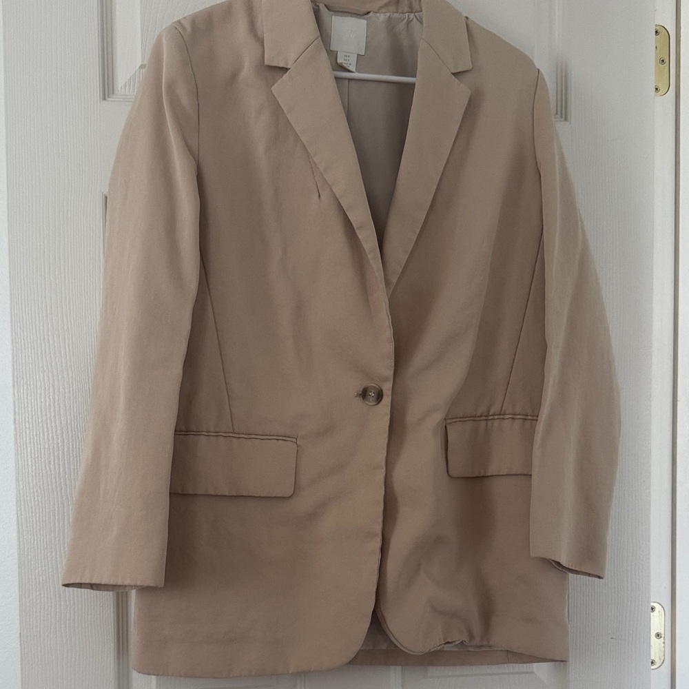 H&M Classic Beige Blazer